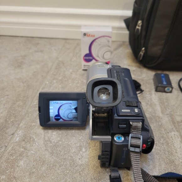 Sony DCR-TRV140E Digital8 Tape Digital Video Camera HANDYCAM Full Working Set - Picture 3 of 14